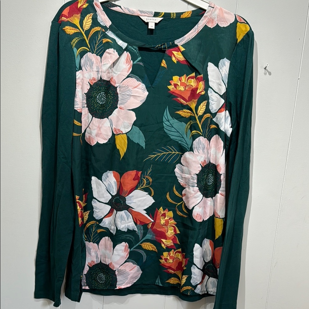 Poetry Green Graphic Long Sleeve Blouse